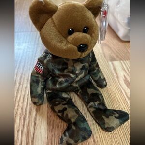 Beanie Baby HERO Military Bear for the USO Camo w USA Flag